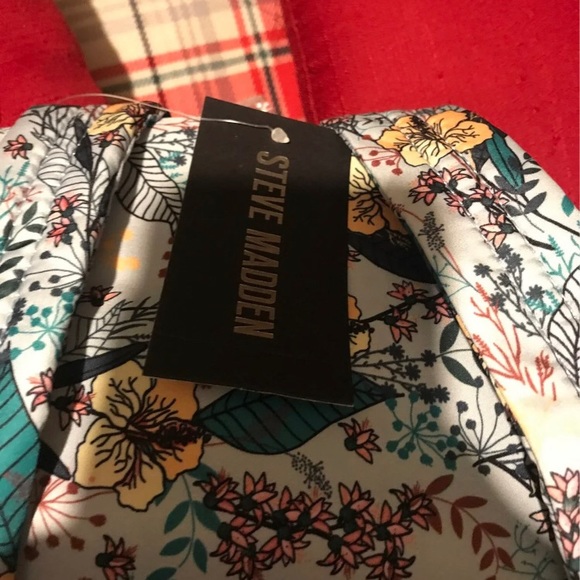 Backpack - Picture 4 of 5